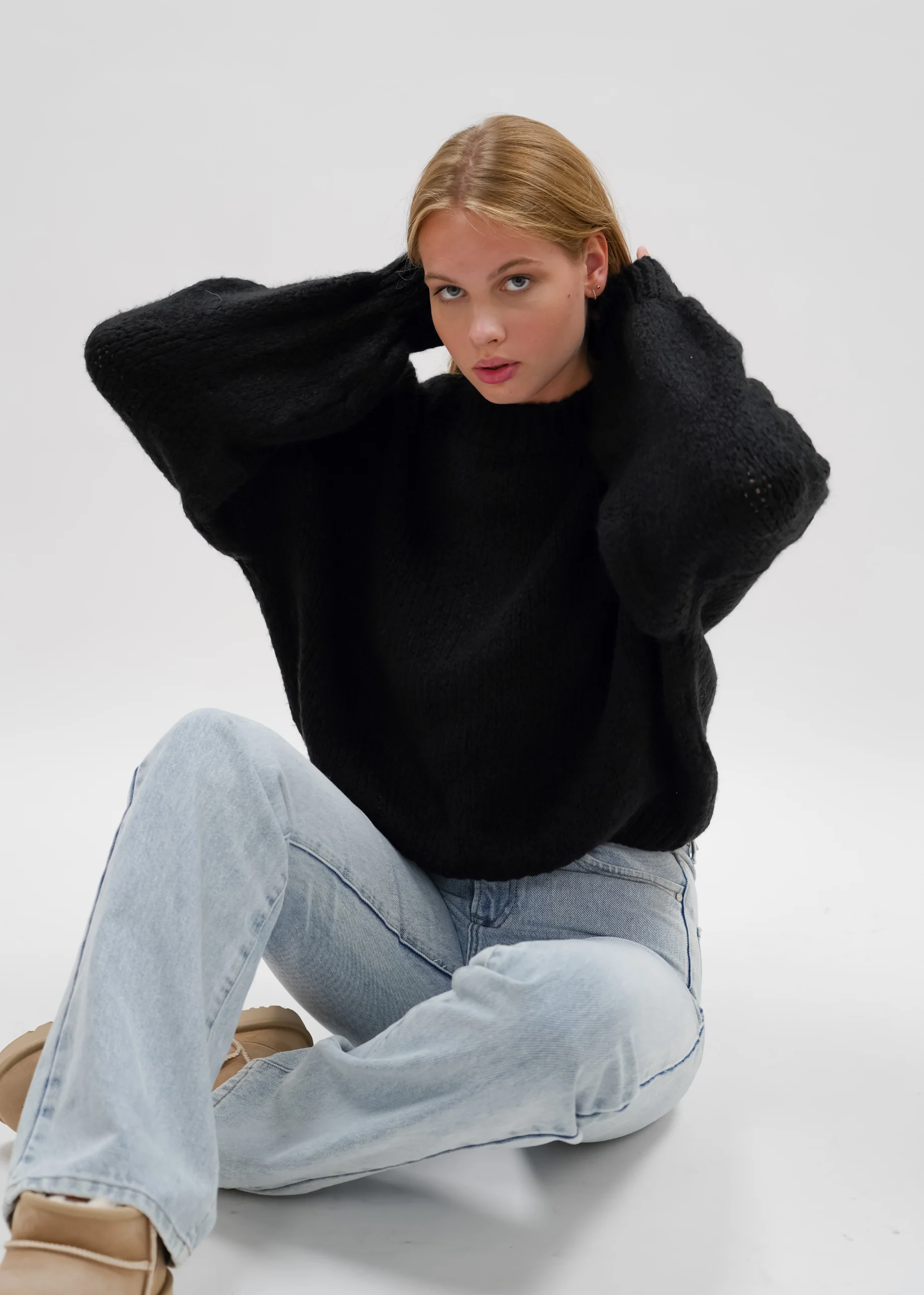 Knitted sweater black (tall) - Image 7
