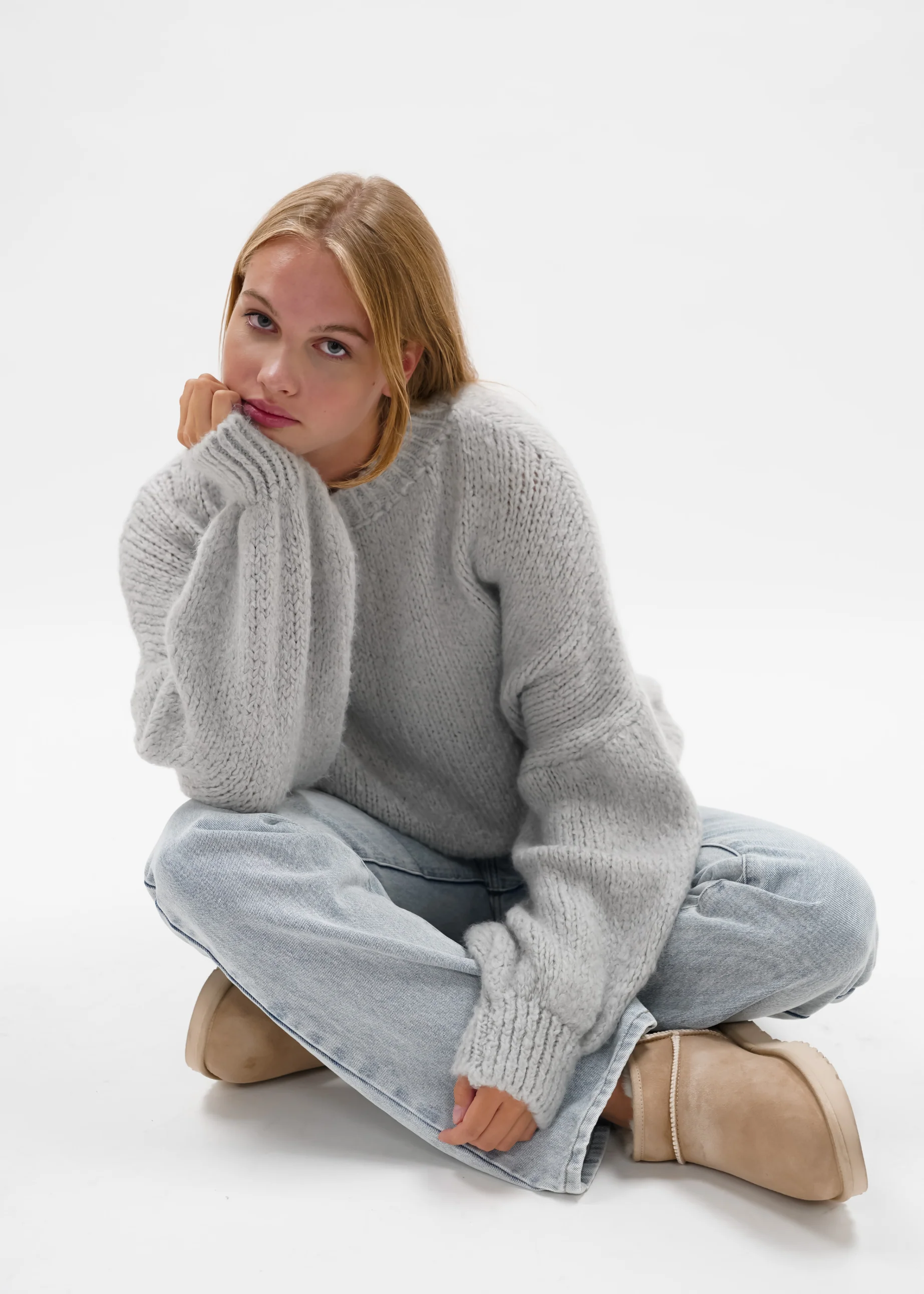 Knitted sweater light grey (tall) - Image 4