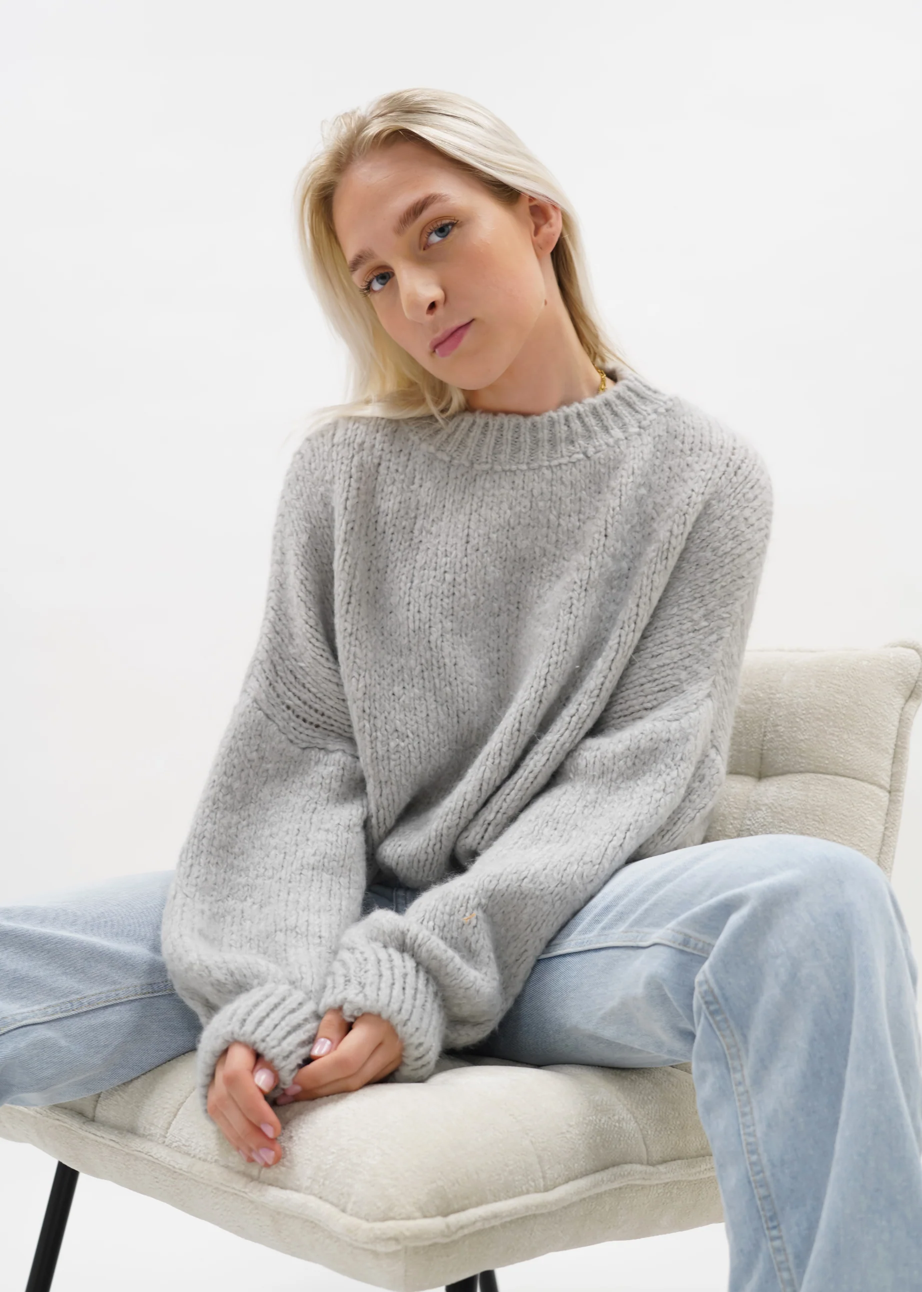 Knitted sweater light grey (tall) - Image 6