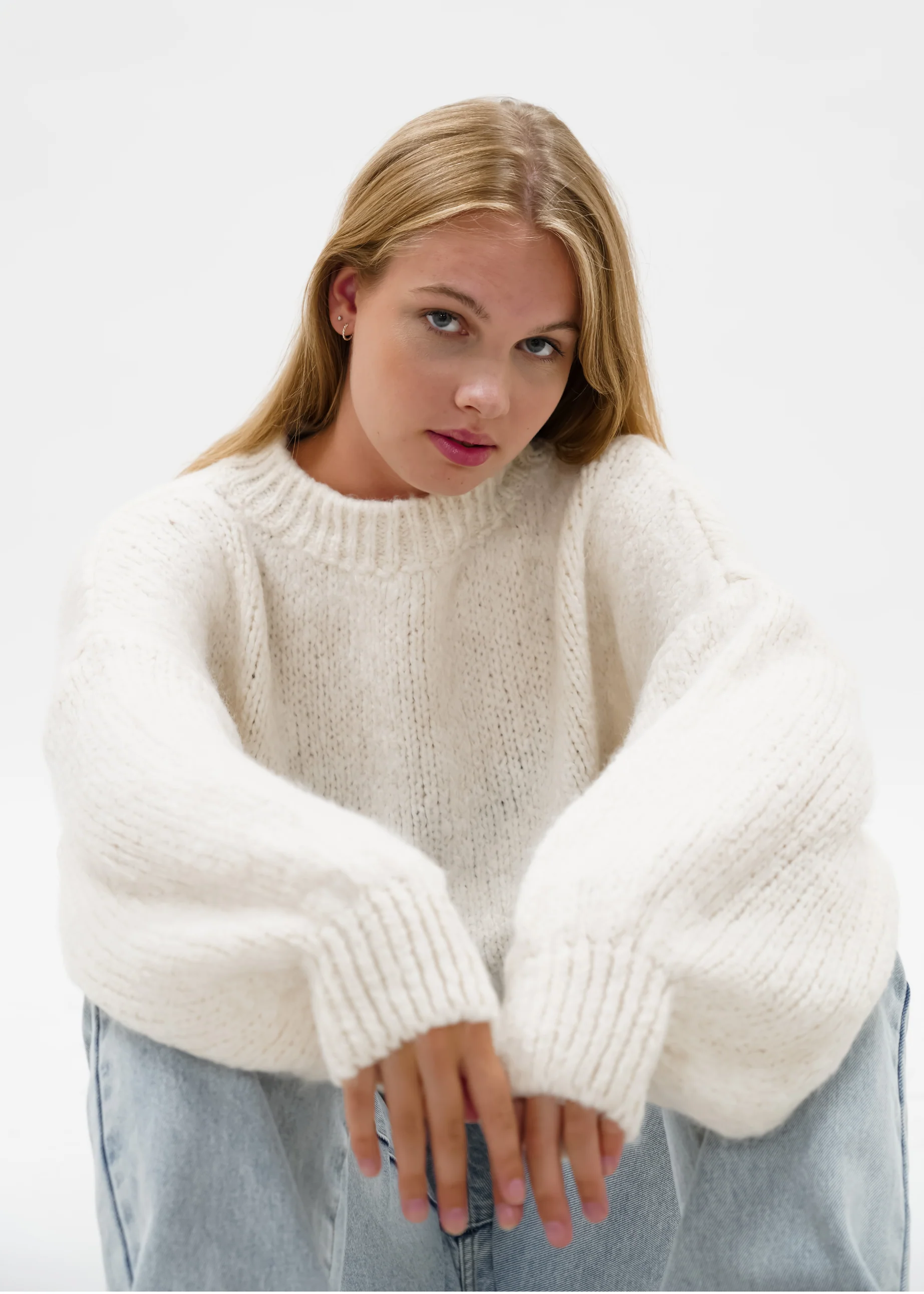 Knitted sweater crème (tall) - Image 4