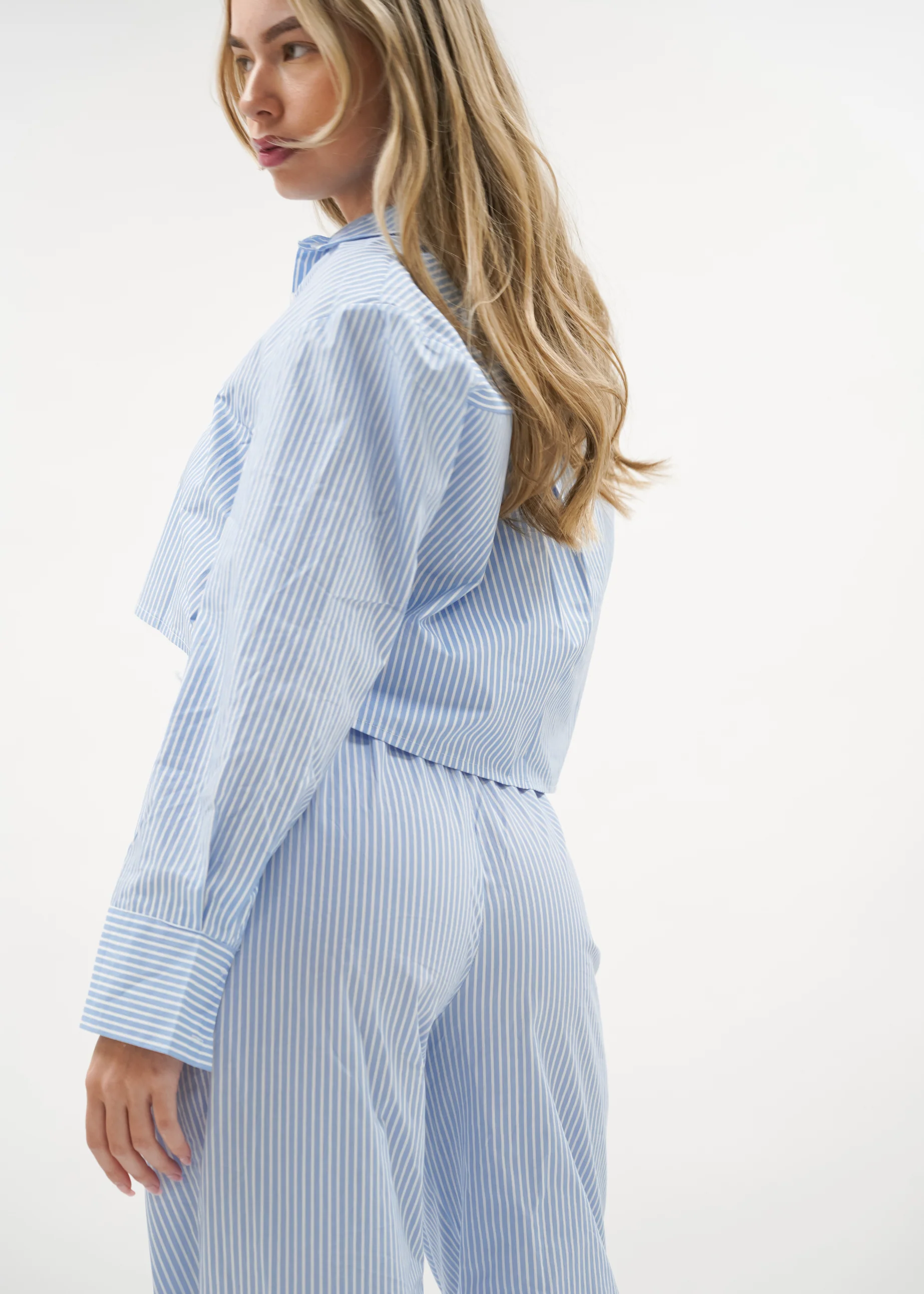 Cotton blouse striped blue/white - Image 3