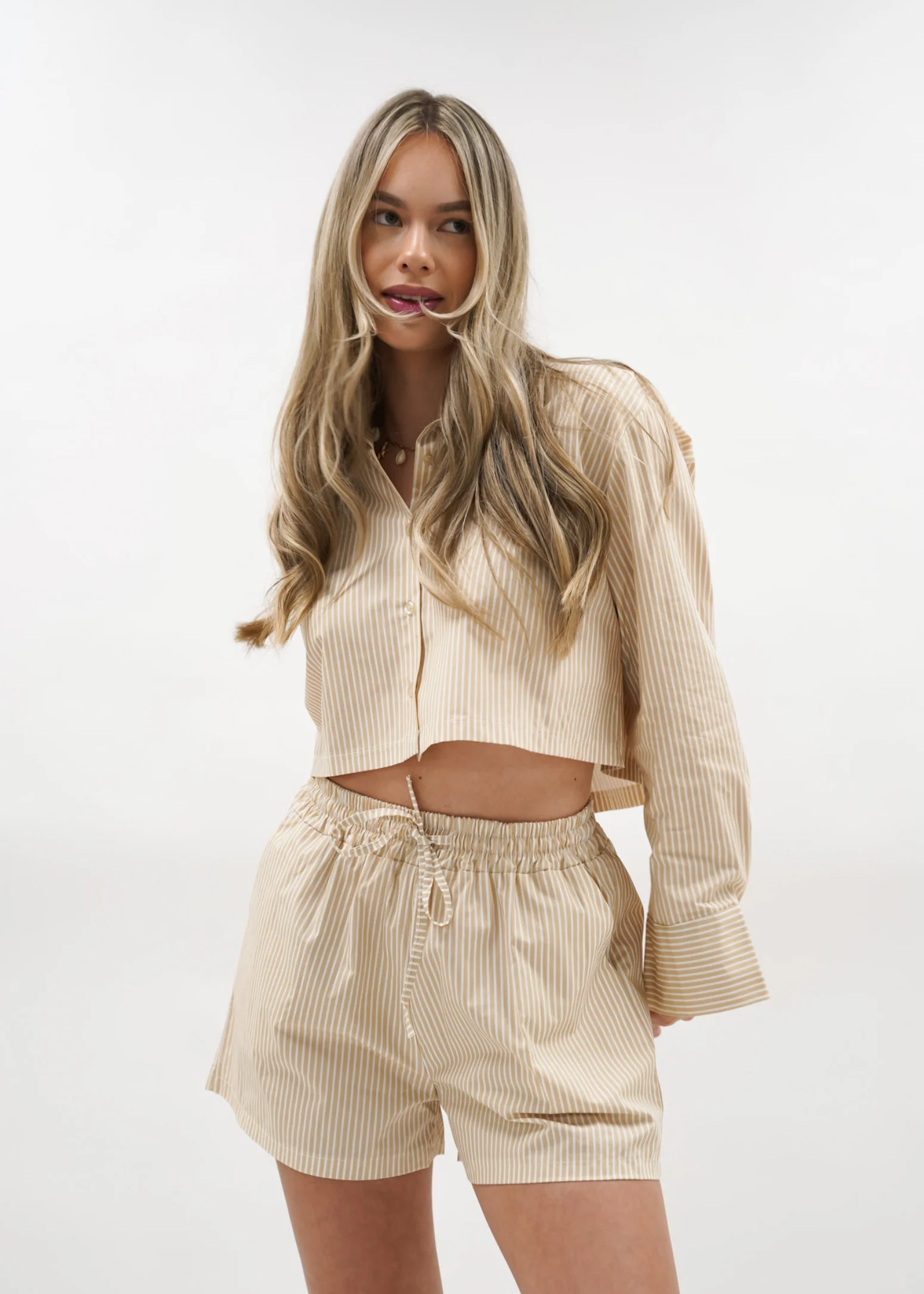 Cotton shorts striped beige/white - Image 16