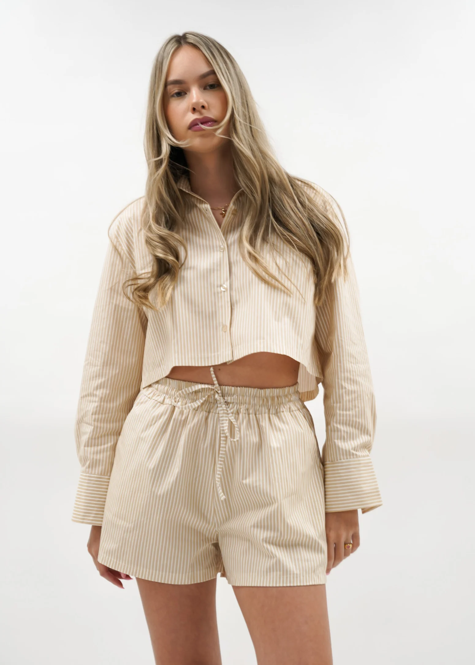 Cotton shorts striped beige/white - Image 3