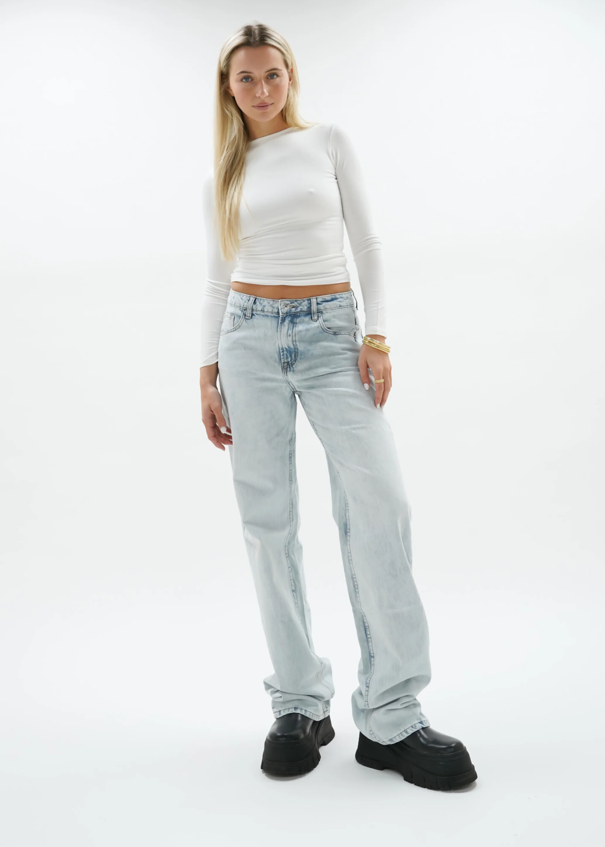 Low waist jeans light washed blue (tall) - Image 13