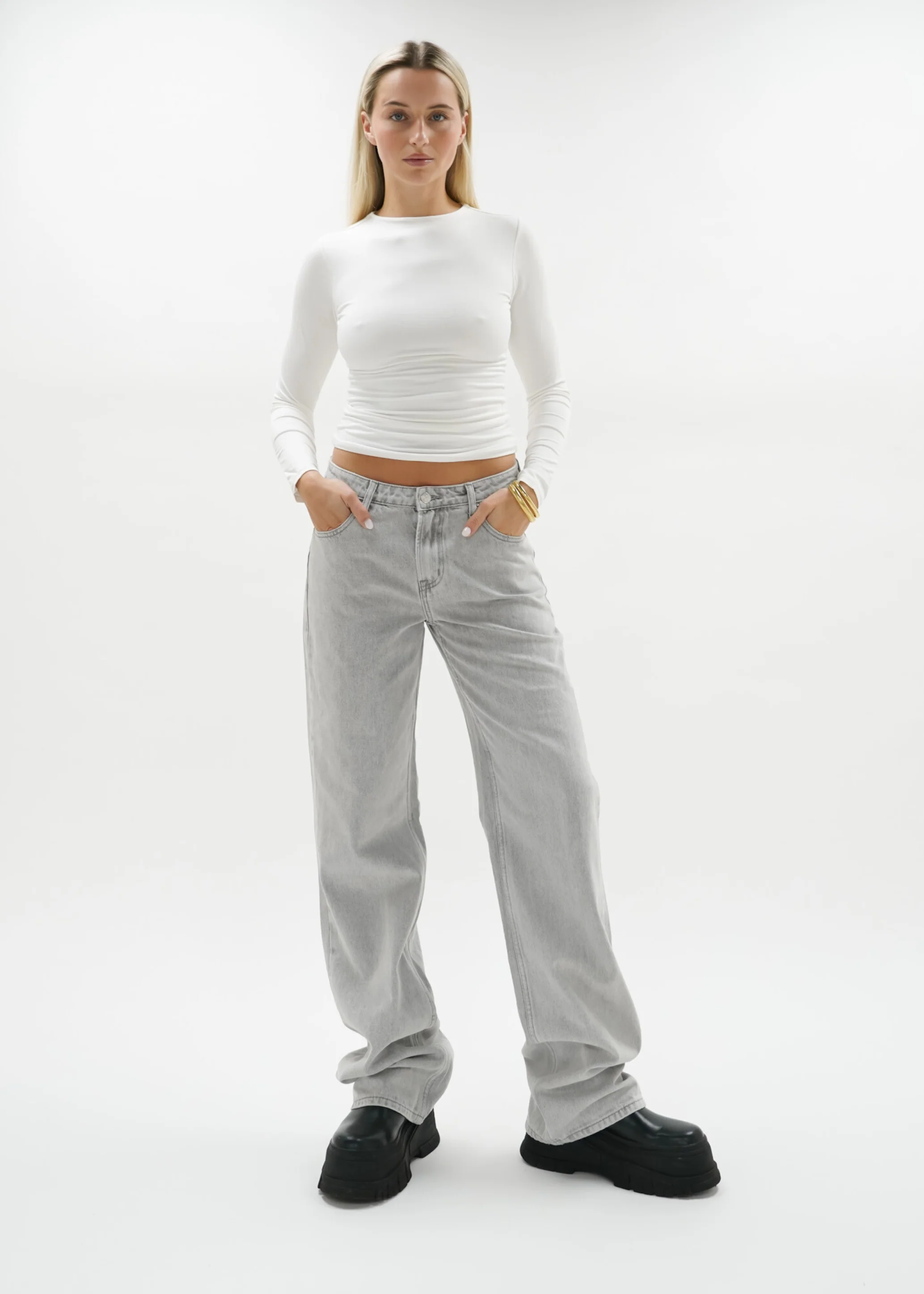 Low waist jeans light washed grey (tall) - Image 15
